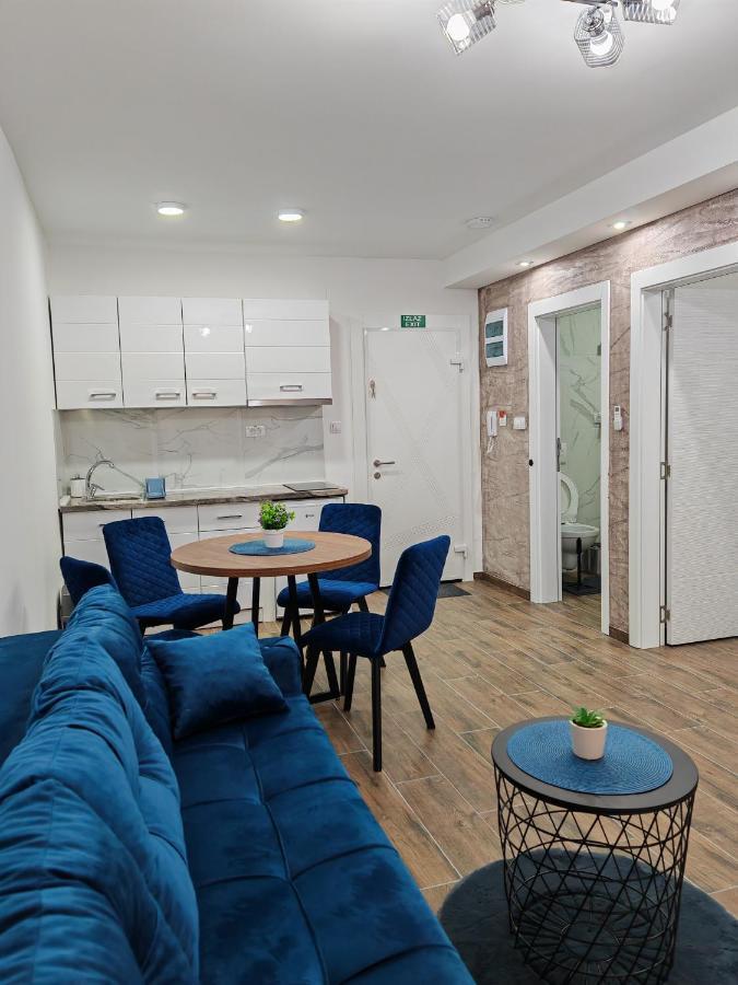 Imperial Apartment Veliko Gradiste Bagian luar foto