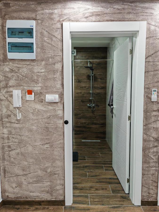Imperial Apartment Veliko Gradiste Bagian luar foto