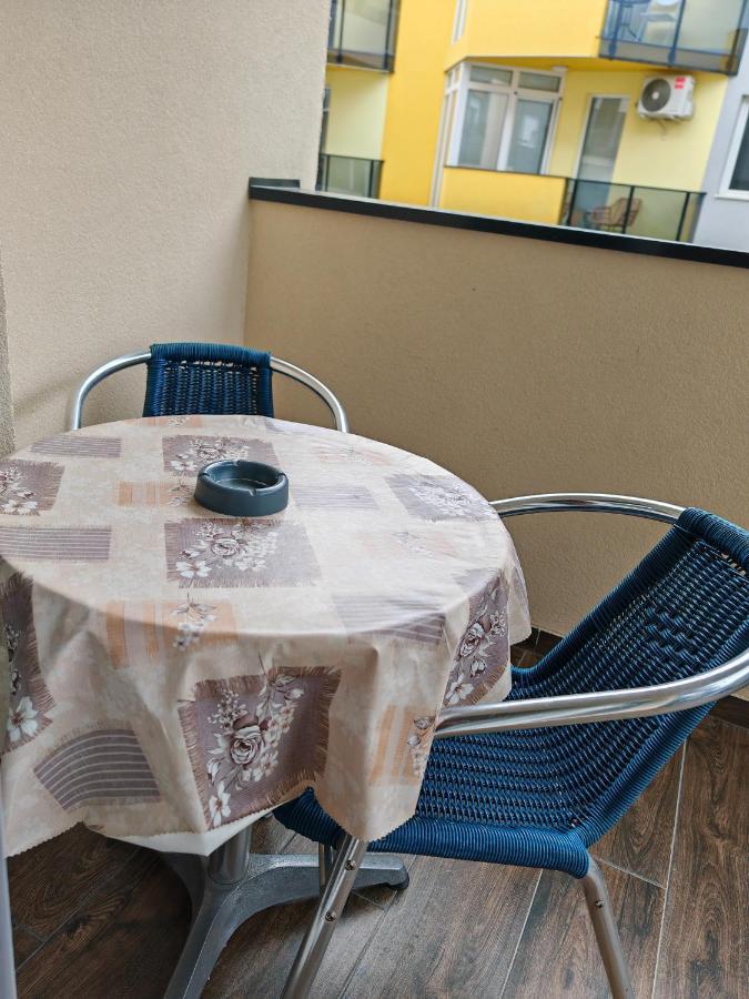 Imperial Apartment Veliko Gradiste Bagian luar foto