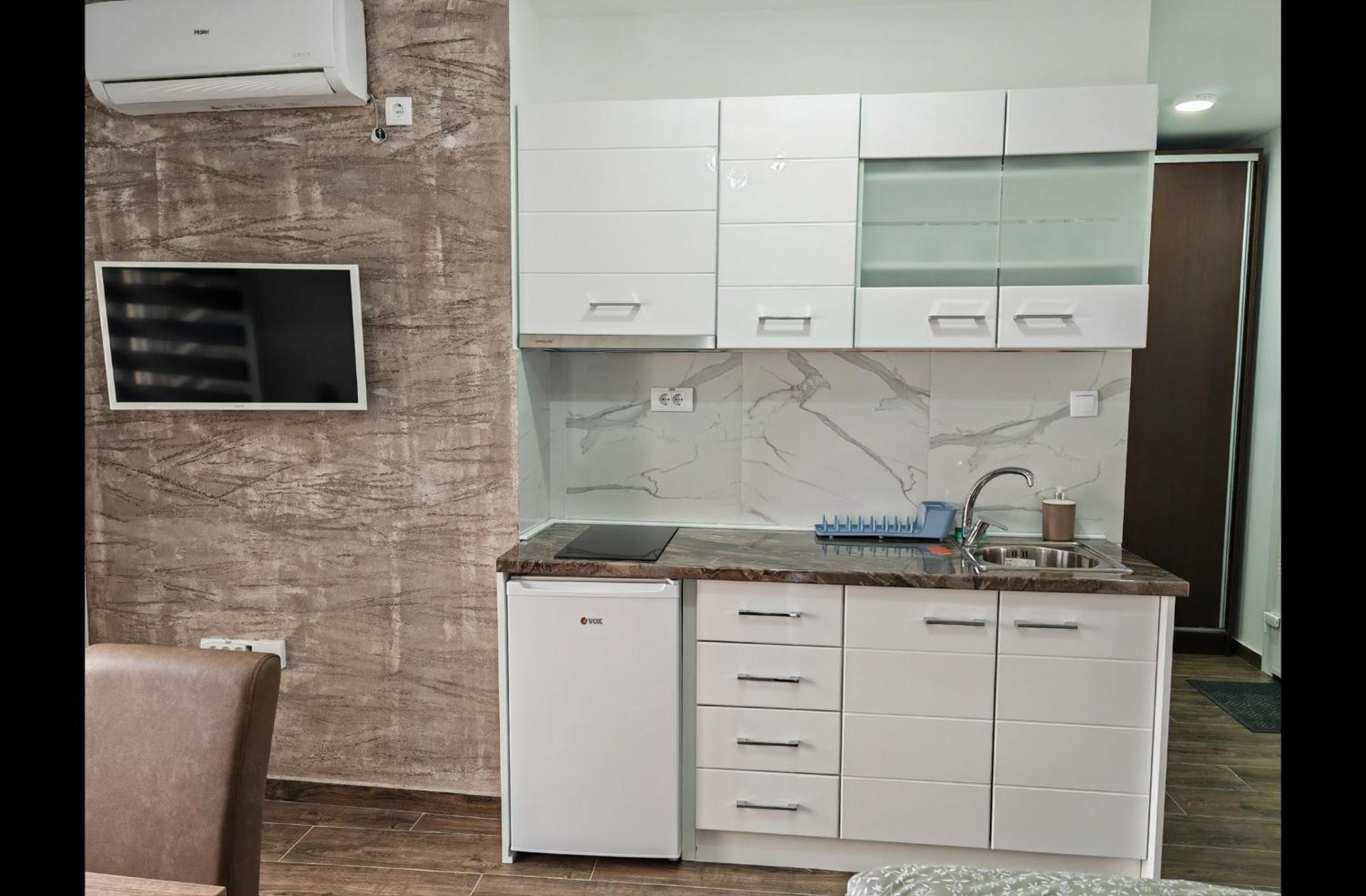Imperial Apartment Veliko Gradiste Bagian luar foto