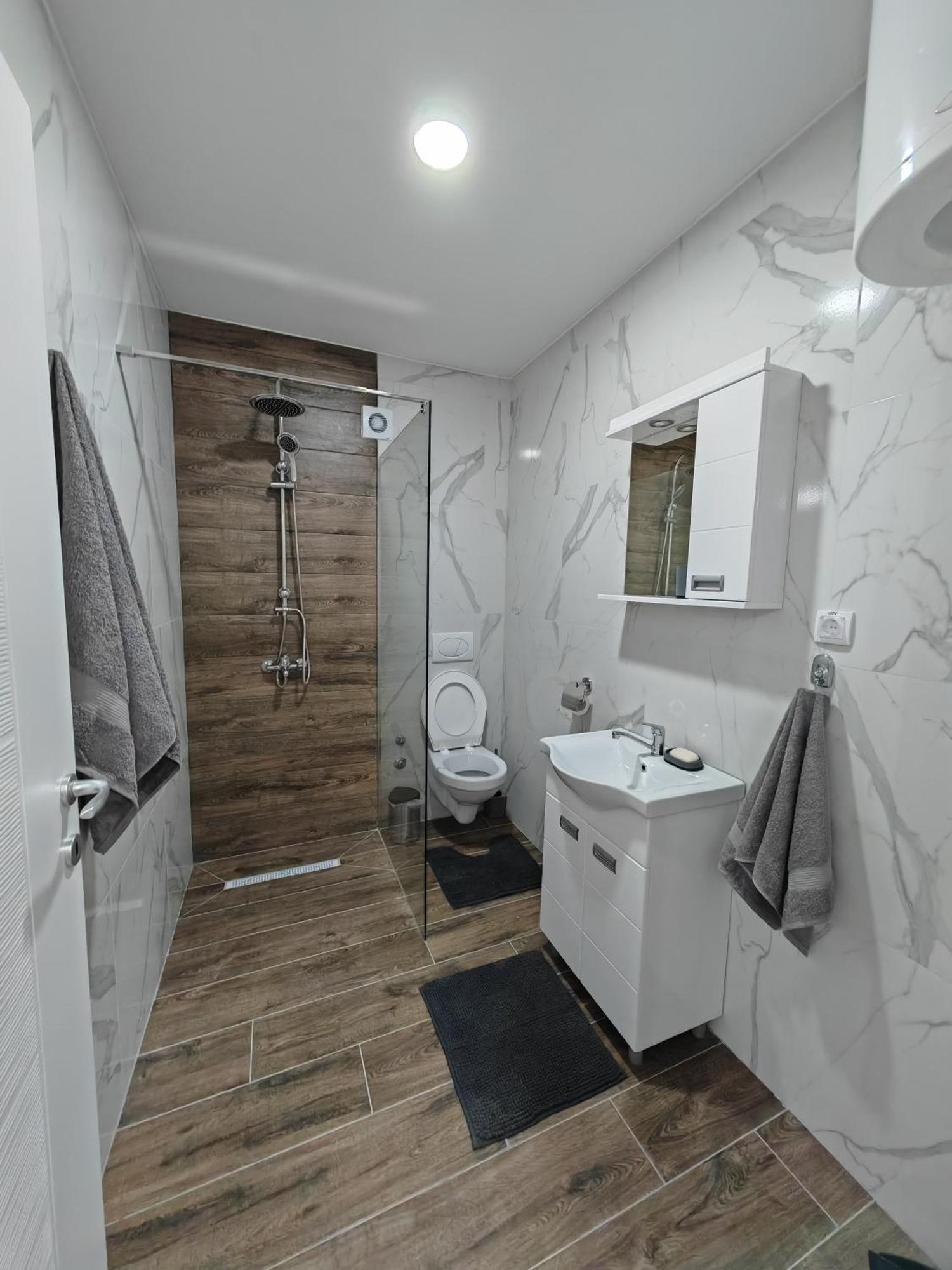 Imperial Apartment Veliko Gradiste Bagian luar foto