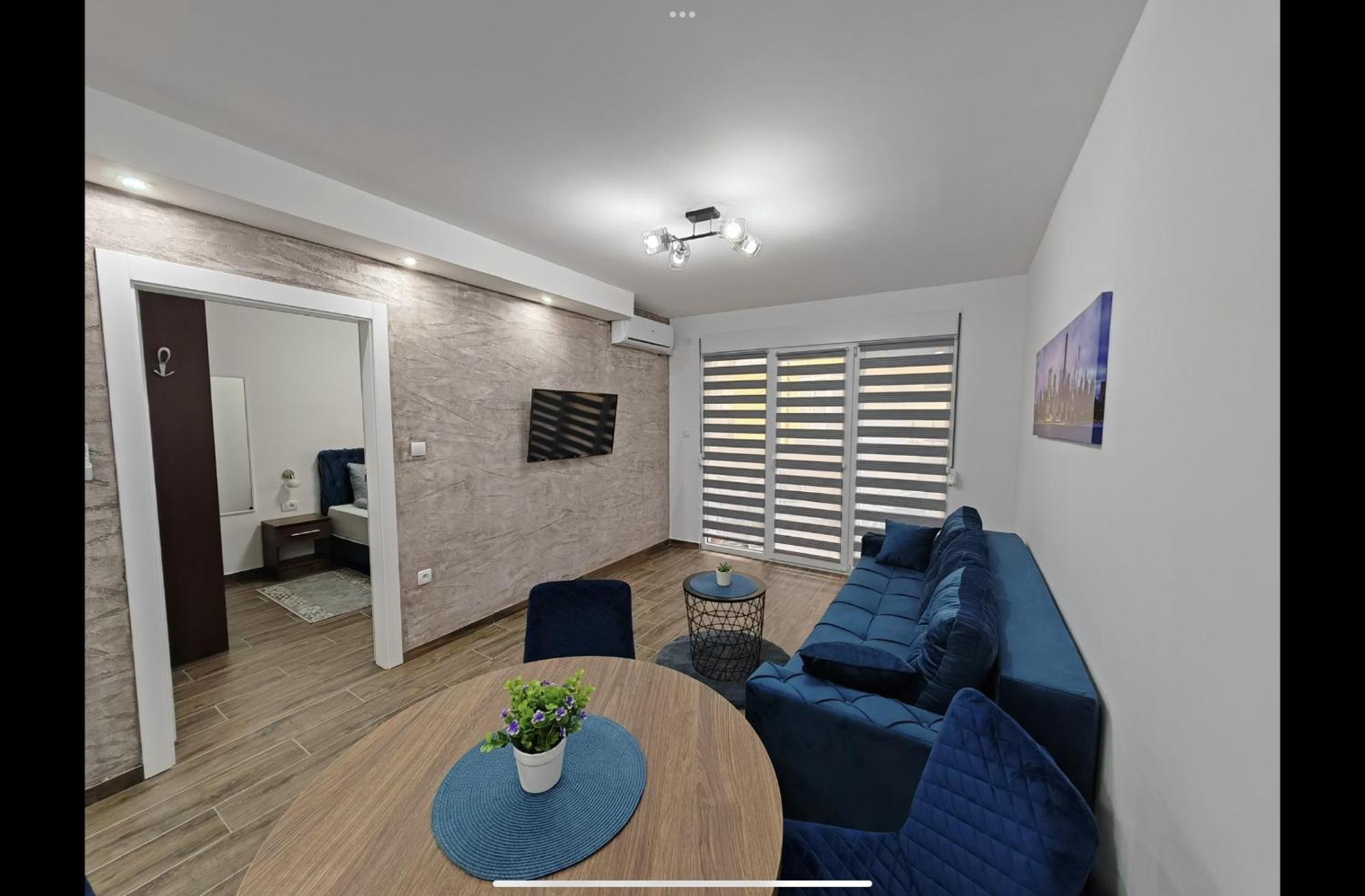 Imperial Apartment Veliko Gradiste Bagian luar foto