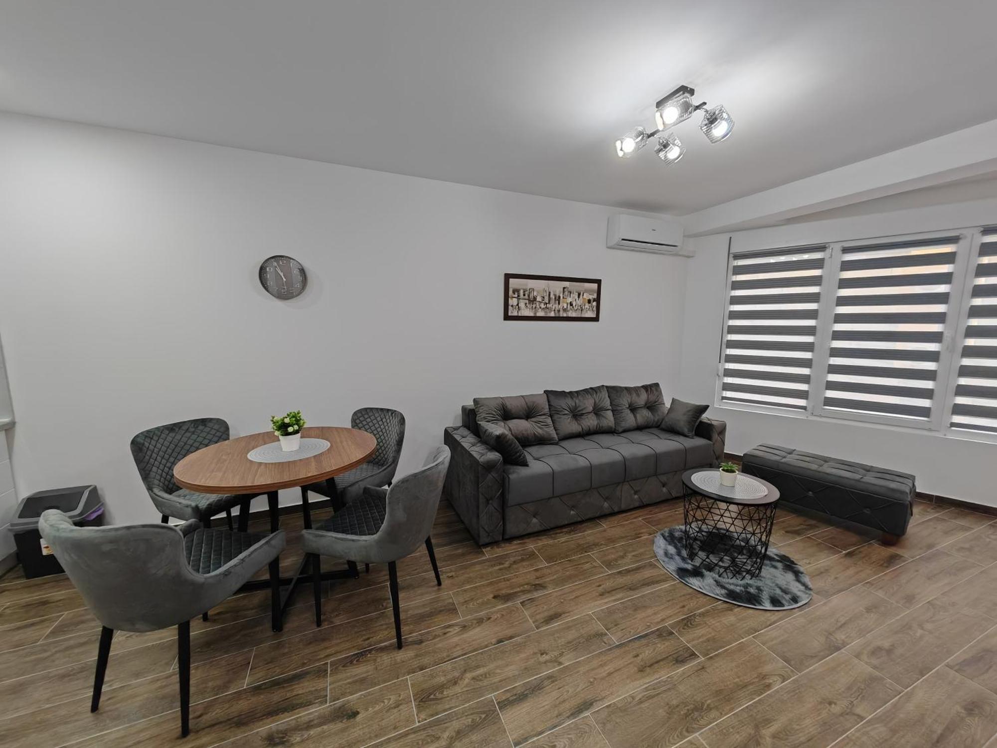 Imperial Apartment Veliko Gradiste Bagian luar foto
